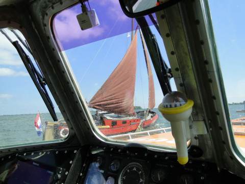 25e KNRM Reddingbootdag op Marken: zon, lekker briesje en natuurlijk varen