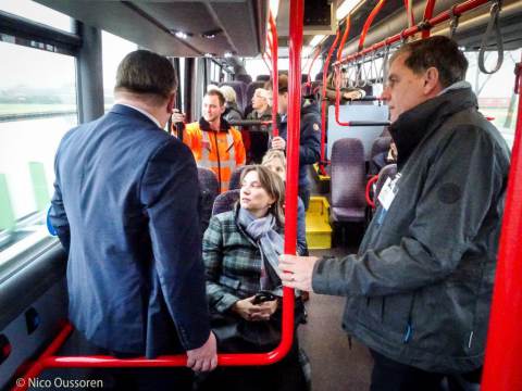Spitsbusbaan en tunnel Ilpendam officieel geopend
