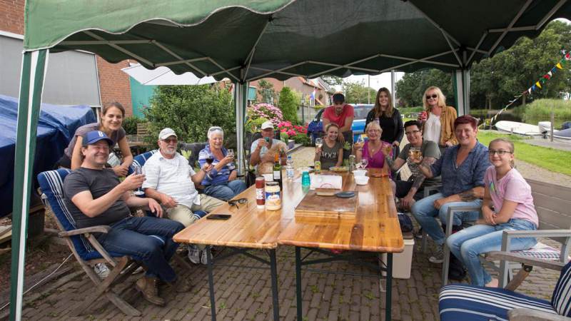 Huurders in Watergang vieren feest: Al vijftig jaar huren én buren!