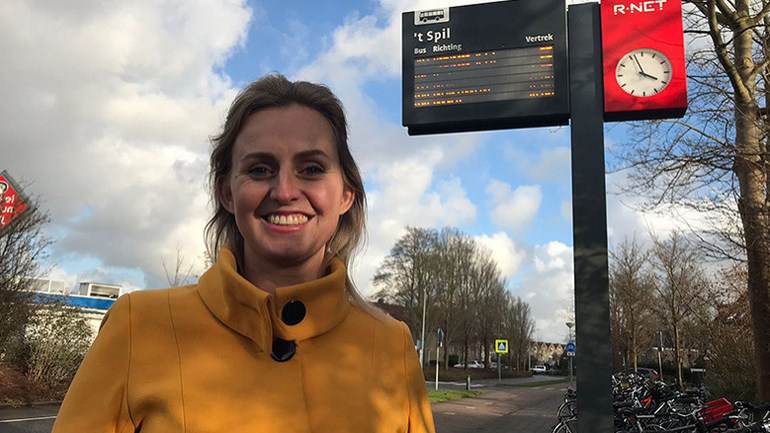 Monnickendamse Coby start petitie om nieuwe buslijn naar Amsterdam