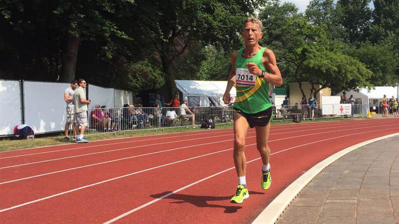 Bert Schalkwijk verbetert Nederlands record op 10 km
