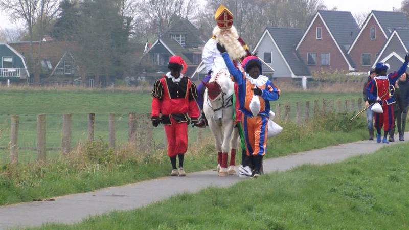 Sinterklaas ook veilig in Ilpendam aangekomen