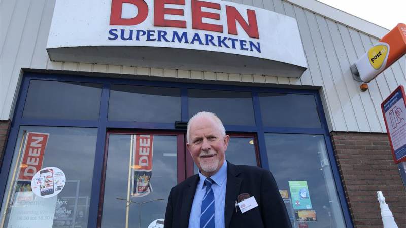 Filiaalmanager Deen Marken gaat met pensioen