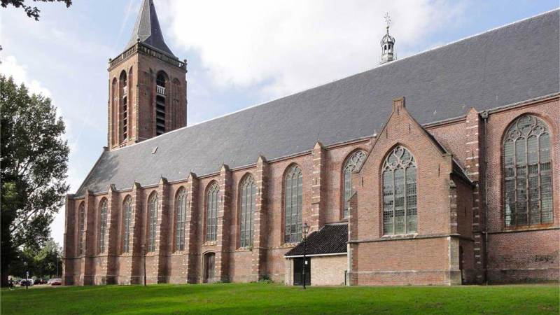 Historische raadsvergadering uit 1573 in de Grote Kerk van Monnickendam