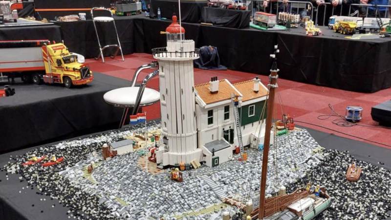 Paard van Marken te bewonderen op Lego World in Utrecht