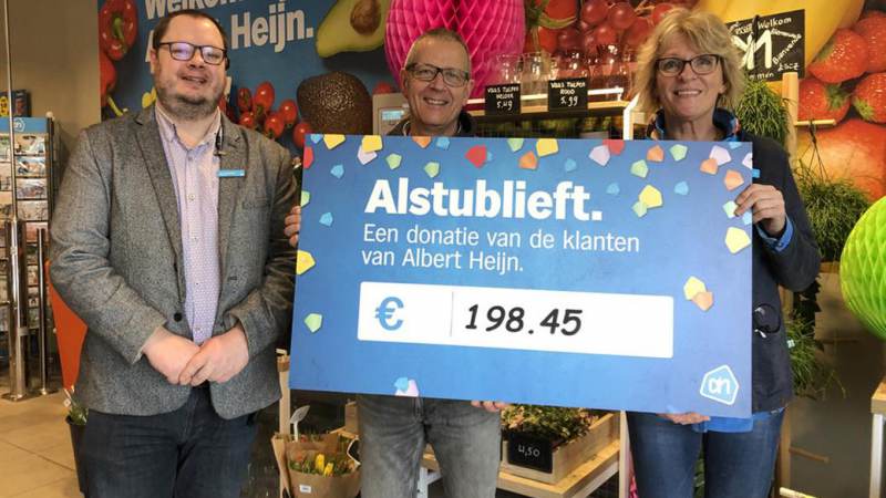 Statiegeldactie AH levert € 198,45 op voor Stichting Hulphond Nederland