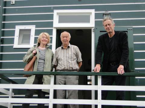 PvdA Waterland op bezoek bij jubilaris Cees Kaars