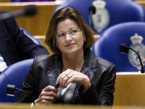 Oud-PvdA kamerlid Angelien Eijsink spreekt over veiligheid en onderwijs
