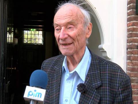 Verrassingsfeest ter gelegenheid van 90e verjaardag Herman van Elteren