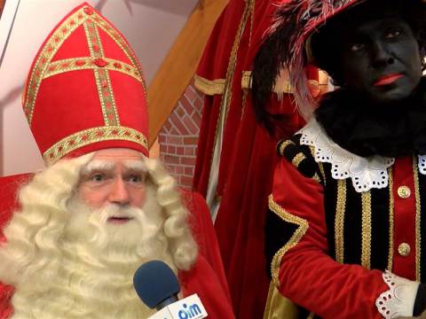 Sinterklaas checkt in bij De Speeltoren