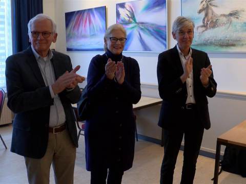 Expositie van Ankie Blommesteijn in dorpshuis Ilpendam geopend
