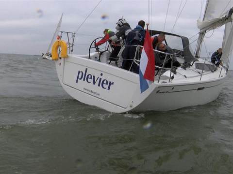 Sailwise Cup levert 16.720 euro op voor Stichting Gehandicaptensport