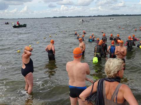 Richard Huisman wint Zwemmeland 2019; Gijsbertine Mantel beste vrouw