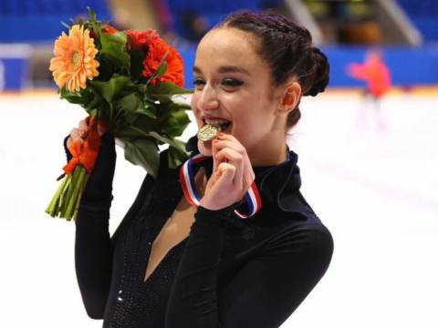 Monnickendamse Daisy haalt goud bij Nederlands kampioenschap kunstrijden voor junioren