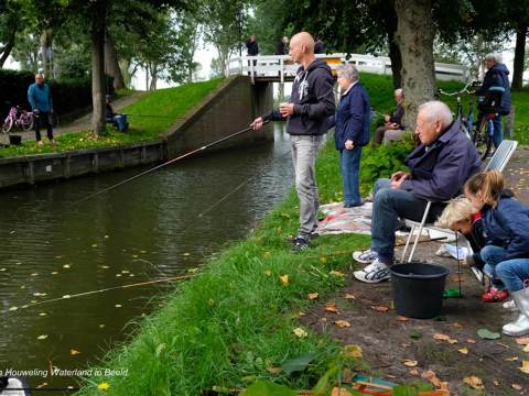 Jackie de Kler wint Cees Gentenaar viswedstrijd