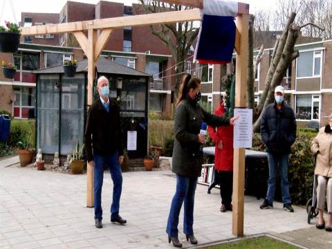 Nieuwe plein bij Swaensborch officieel geopend