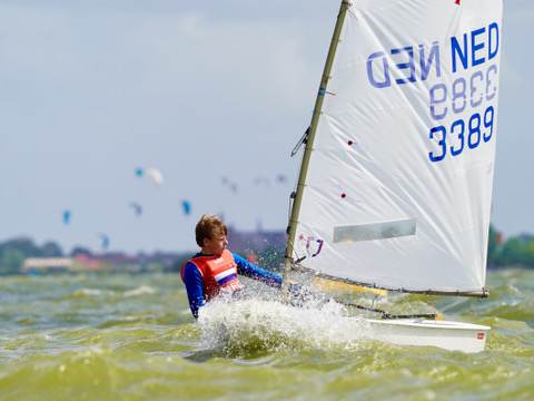 Niels 3e tijdens internationale 'Dutch Youth Regatta'