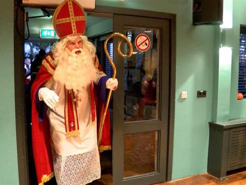 Een warm welkom voor Sinterklaas op Marken