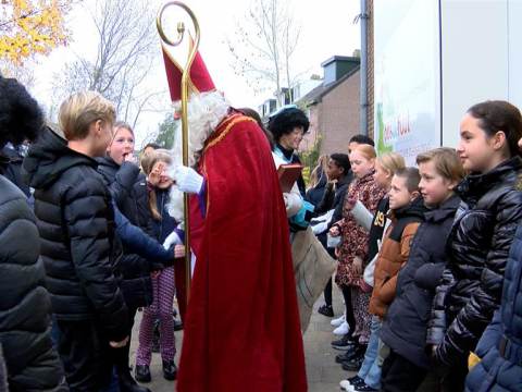 Sinterklaas bezoekt OBS De Fuut