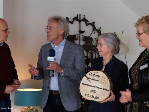 Rotary Monnickendam zamelt € 7.234,60 in voor Huis aan het Water