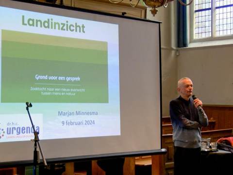 Veel aanwezigen bij lezing 'Op uw gezondheid!' in Broeker Kerk